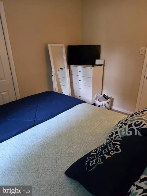 Bedroom - 909 Bentley Rd, Lindenwold, NJ 08021 photo 3 of 4