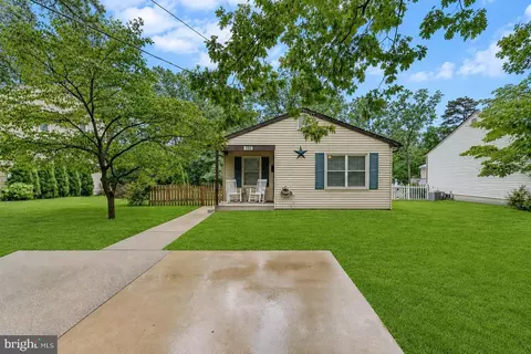 134 E 11th Ave, Pine Hill, NJ 08021