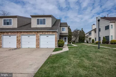 75 Sandra Rd, Voorhees, NJ 08043