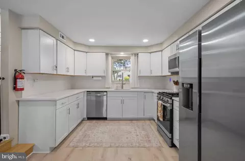 Kitchen - 1 Hamilton Dr, Clementon, NJ 08021 photo 1 of 2