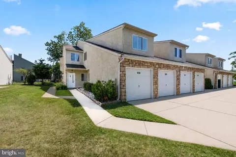 63 Sandra Rd, Voorhees, NJ 08043