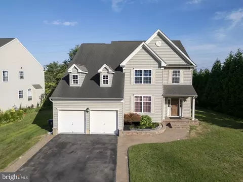 100 Summerbrooke Ct, Sicklerville, NJ 08081