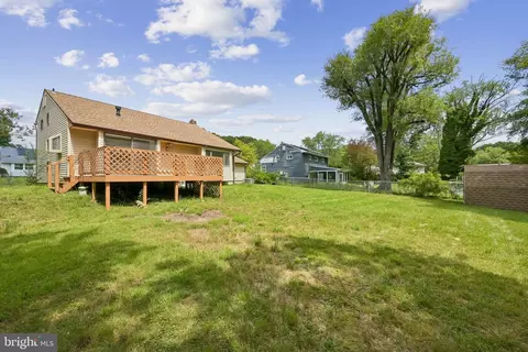 Exterior - 2310 S Cuthbert Dr, Lindenwold, NJ 08021 photo 4 of 6