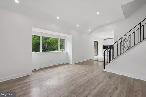 Living - 2310 S Cuthbert Dr, Lindenwold, NJ 08021 photo 8 of 8