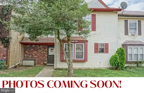 104 Presidential Dr, Sicklerville, NJ 08081