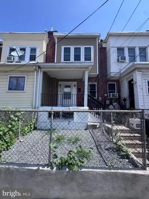 914 N 19th St, Camden, NJ 08105