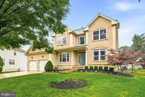 6 Polo Ct, Cherry Hill, NJ 08003