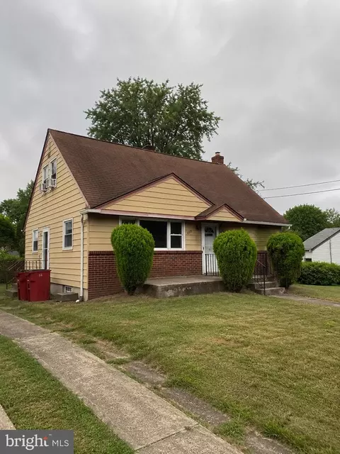 605 Raws Ave, Somerdale, NJ 08083