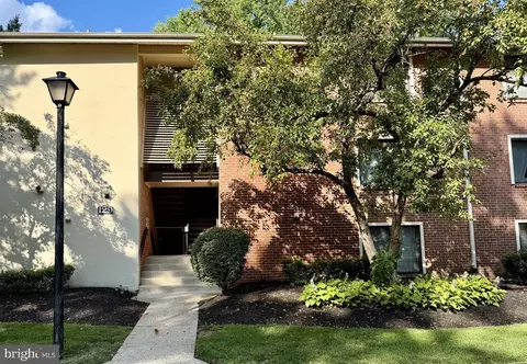 129 2 Echelon Rd, Voorhees, NJ 08043