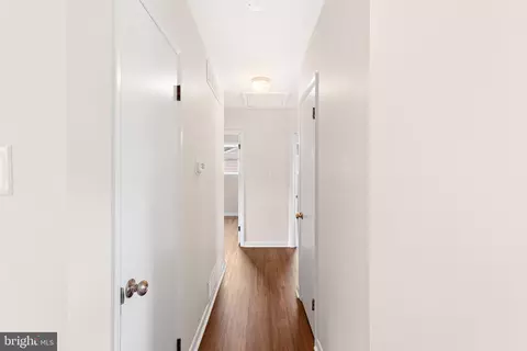 Entry Way - 16 Prospect Ave, Sicklerville, NJ 08081 photo 2 of 3