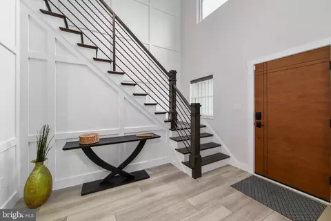 Entry Way - 17 Bishop Ave, Berlin, NJ 08009 photo 2 of 12