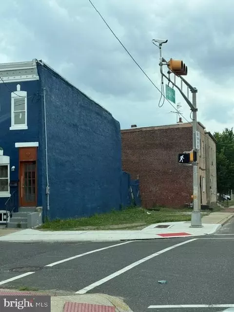 339 N 9th St, Camden, NJ 08102