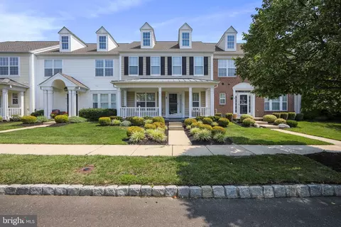 6 Stokes Ave, Voorhees, NJ 08043