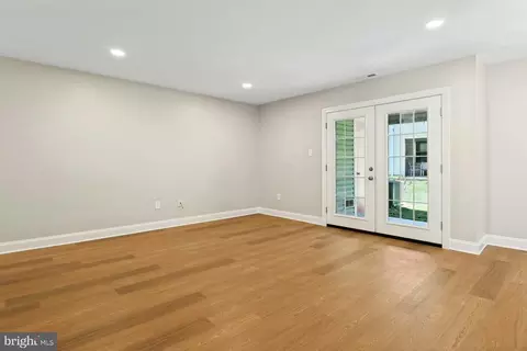 Living - 366 Tavistock, Cherry Hill, NJ 08034 photo 2 of 4