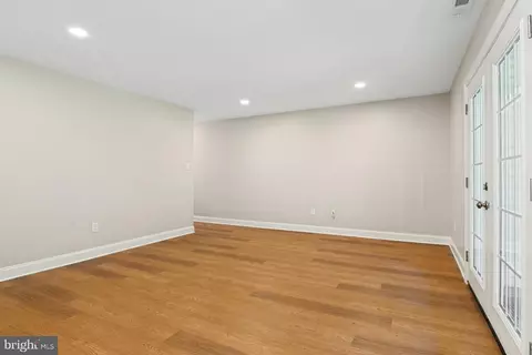 Living - 366 Tavistock, Cherry Hill, NJ 08034 photo 3 of 4