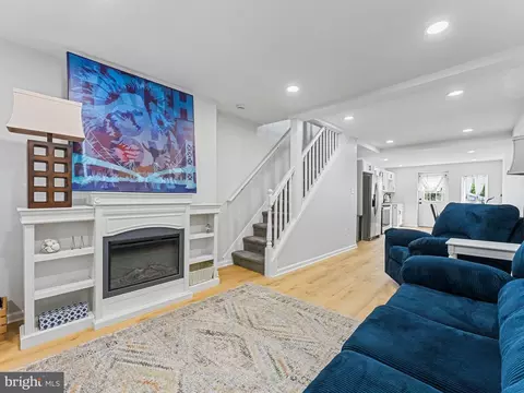 216 Cumberland St, Gloucester City, NJ 08030