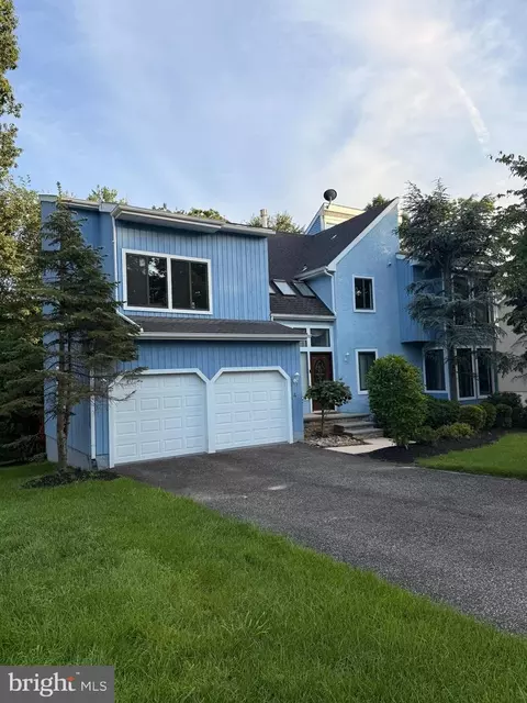 4 Johnson Ln, Voorhees, NJ 08043