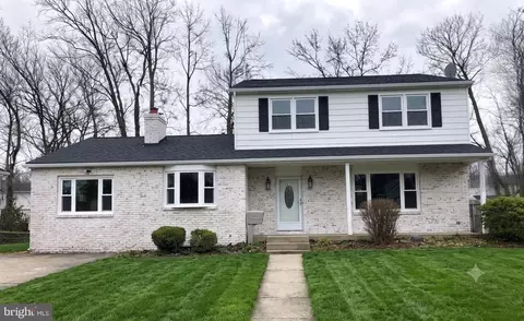 418 Kingston Dr, Cherry Hill, NJ 08034