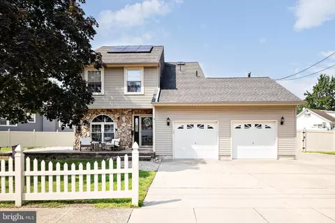 601 Station Ave, Mount Ephraim, NJ 08059