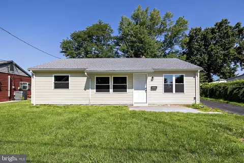 425 Holly Ave, Gloucester City, NJ 08030