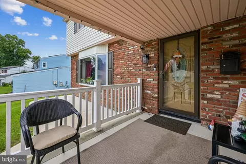 Exterior - 3 Grant Dr, Clementon, NJ 08021 photo 3 of 7
