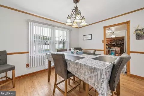 Dining - 3 Grant Dr, Clementon, NJ 08021 photo 2 of 2