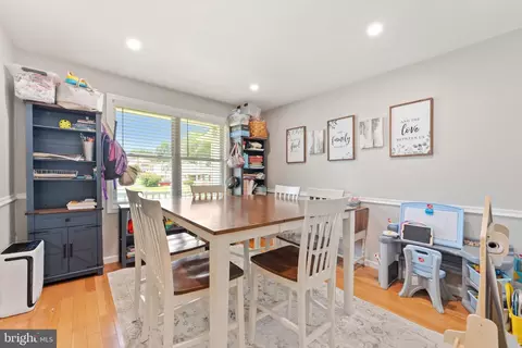 Dining - 21 Grant Dr, Clementon, NJ 08021 photo 1 of 2