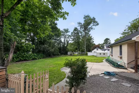 Exterior - 524 Beech Ave, Laurel Springs, NJ 08021 photo 3 of 7