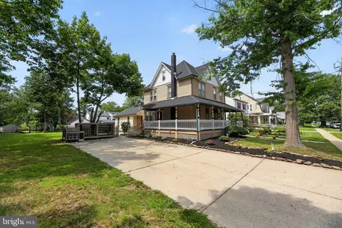 Exterior - 524 Beech Ave, Laurel Springs, NJ 08021 photo 5 of 7