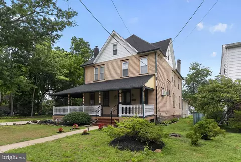 Exterior - 524 Beech Ave, Laurel Springs, NJ 08021 photo 6 of 7