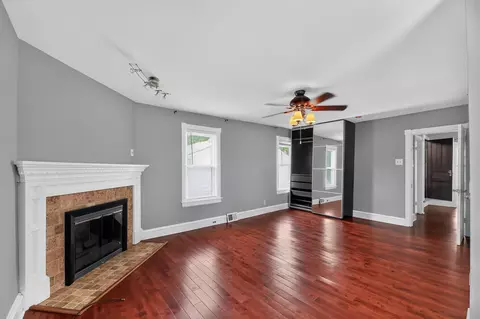 Living - 524 Beech Ave, Laurel Springs, NJ 08021 photo 7 of 7