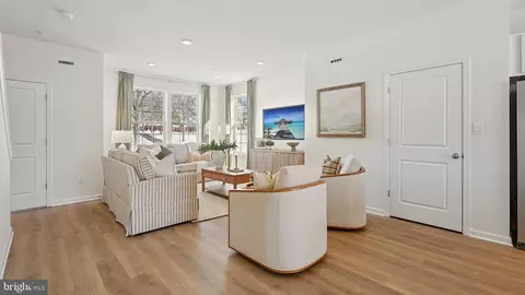 Entry Way - 33 Clementon Rd E, Gibbsboro, NJ 08026 photo 6 of 15