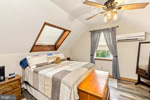 Bedroom - 15 Eagle Ct, Sicklerville, NJ 08081 photo 2 of 4