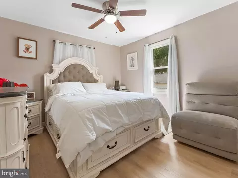 Bedroom - 329 3rd Ave, Lindenwold, NJ 08021 photo 3 of 6