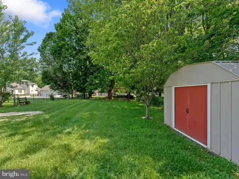 Exterior - 329 3rd Ave, Lindenwold, NJ 08021 photo 6 of 7