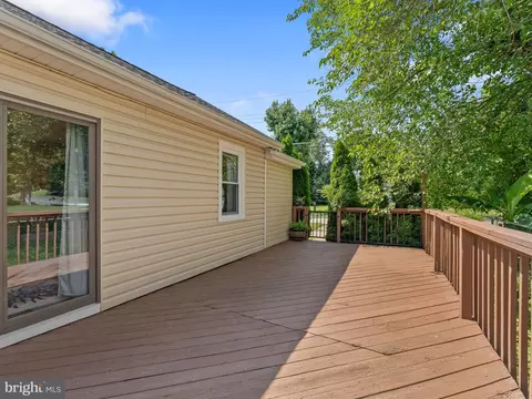 Exterior - 329 3rd Ave, Lindenwold, NJ 08021 photo 2 of 7