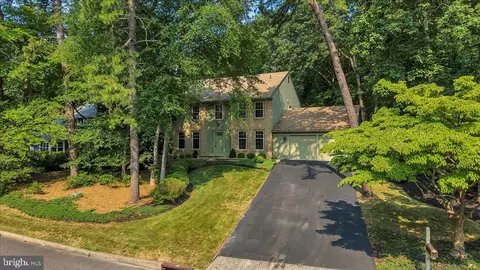 29 Harwood Dr, Voorhees, NJ 08043