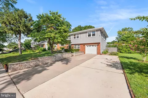 210 Massachusetts Ave, Cherry Hill, NJ 08002
