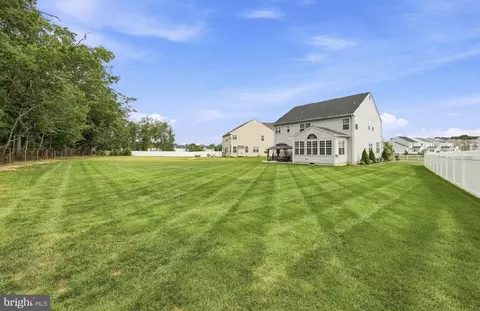 Exterior - 7 Champlain St, Sicklerville, NJ 08081 photo 4 of 6