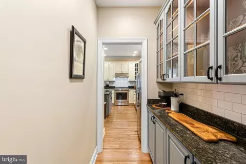 Entry Way - 408 E Summit Ave, Haddonfield, NJ 08033 photo 3 of 5
