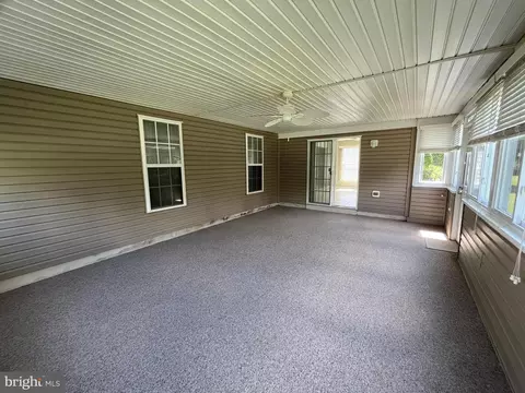 Exterior - 29 Carriage Stop Dr, Berlin, NJ 08009 photo 3 of 5