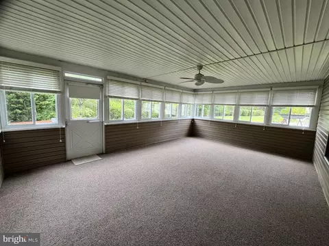Exterior - 29 Carriage Stop Dr, Berlin, NJ 08009 photo 2 of 5