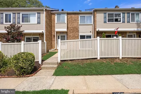 1123 Thackary Ct, Voorhees, NJ 08043