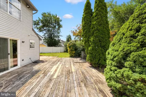 Exterior - 5 Glenn Alpine Ct, Clementon, NJ 08021 photo 5 of 12