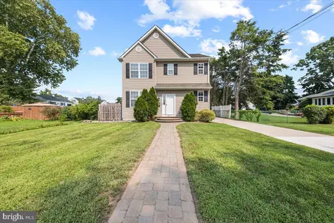 14 S Pennsylvania Ave, Blackwood, NJ 08012
