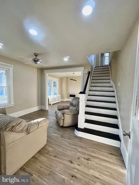 321 Union Ave, Stratford, NJ 08084