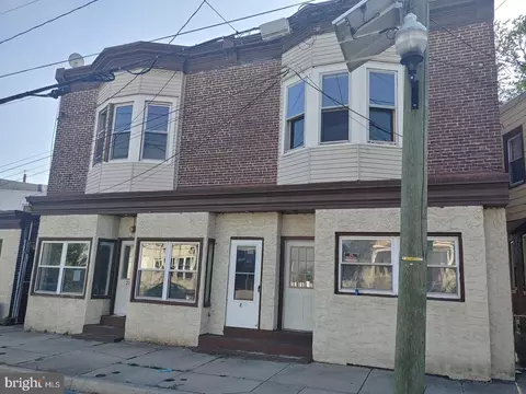 211 N 213 N Broadway, Gloucester City, NJ 08030