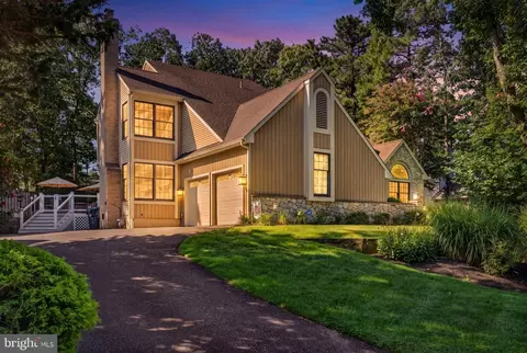 130 Forrest Hills Dr, Voorhees, NJ 08043