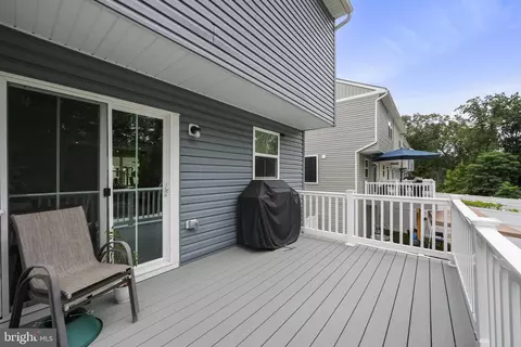 Exterior - 112 Rowand Way E, Clementon, NJ 08021 photo 6 of 11