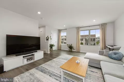 Living - 112 Rowand Way E, Clementon, NJ 08021 photo 1 of 1